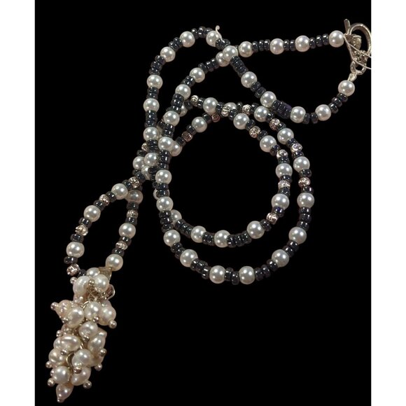 Handmade Whimsical Pearl And Glass Beaded Cluster Pendant Necklace - Picture 8 of 9